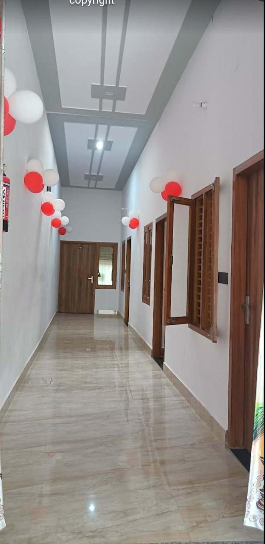 Hotel Rudra Residency Near Railway Station マトゥラー エクステリア 写真